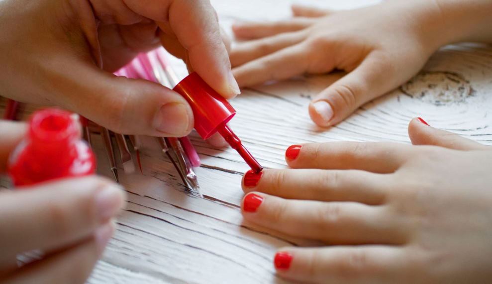 mother and daughter nail art design